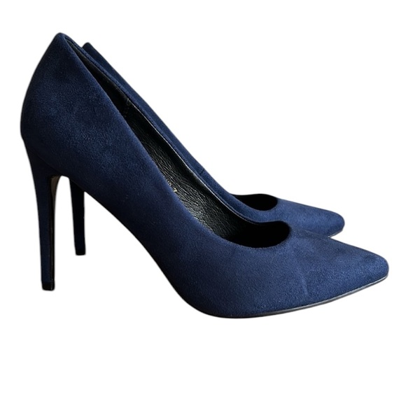 NWOT IDIFU, Suede Navy Blue Heels, Size 7 - Picture 3 of 11